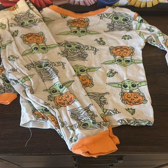 Halloween Yoda PJs - Picture 3 of 3